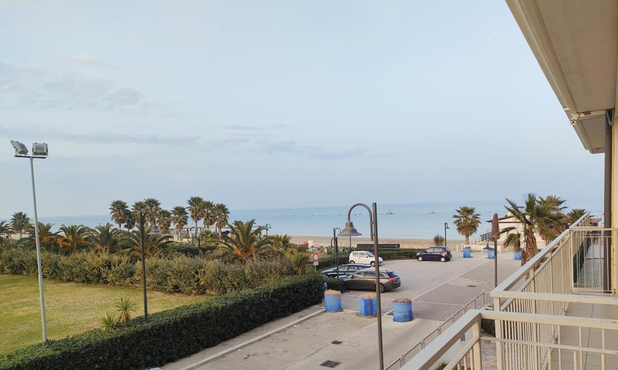 אפרטהוטל רוזטו דליי אברוצי Casa Del Mar מראה חיצוני תמונה